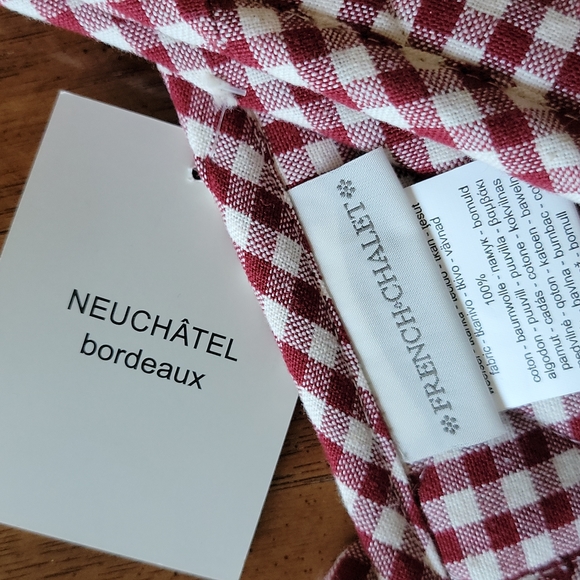 French Chalet ❤ gingham design Neuchatel Bordeaux NWT Potholder set from France - Picture 4 of 4